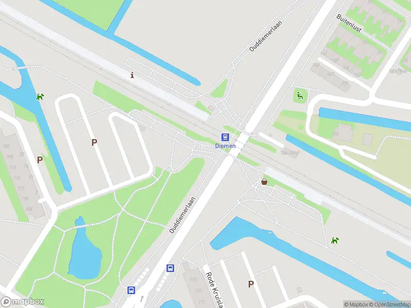 Ambulance met gepaste spoed naar de Dr. A.J.J. van Gemertplein in Diemen