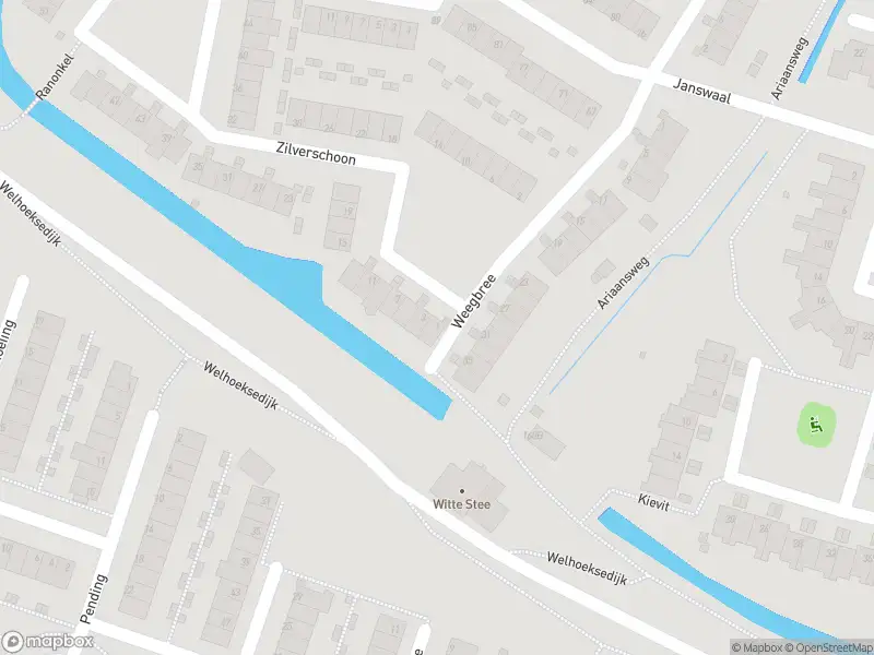 Ambulance met gepaste spoed naar de Zilverschoon in Hoogvliet Rotterdam