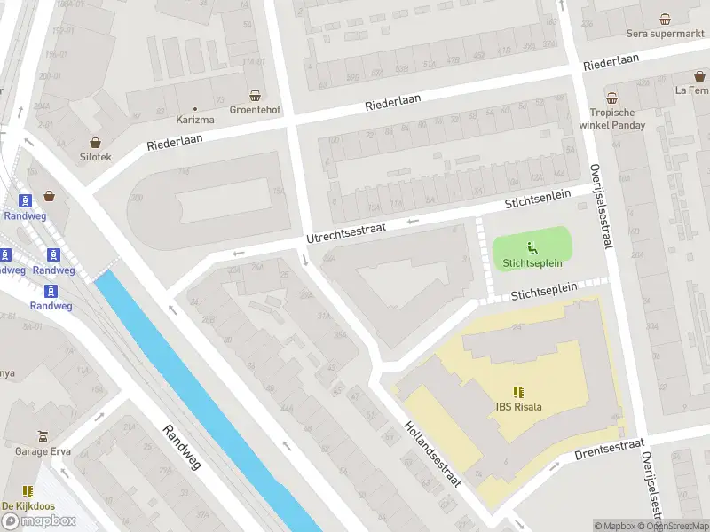 Ambulance met grote spoed naar de Utrechtsestraat in Rotterdam
