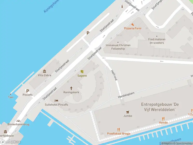 Ambulance met gepaste spoed naar de Halfrond in Rotterdam