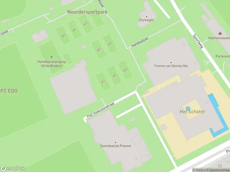 Ambulance naar de Piet Voskuilenstraat in Haarlem