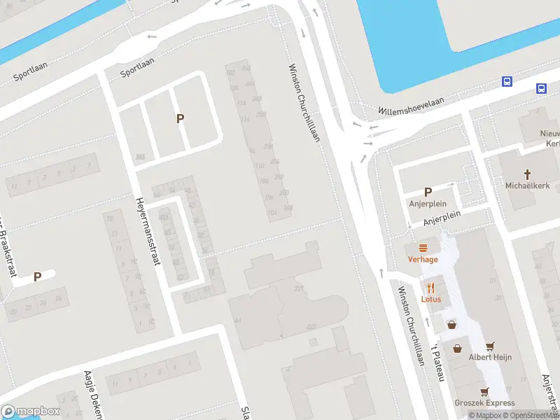 Ambulance met gepaste spoed naar de Heyermansstraat in Spijkenisse