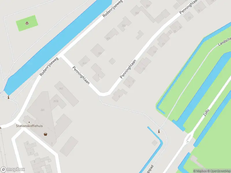 Ambulance met grote spoed naar de Penninghlaan in Berkel en Rodenrijs