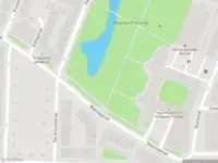 Brandweer met gepaste spoed naar de Frits Ruysstraat in Rotterdam vanwege wateroverlast