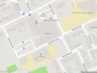 Brandweer met gepaste spoed naar de Egelantierstraat in 's-Gravenpolder vanwege een buitenbrand