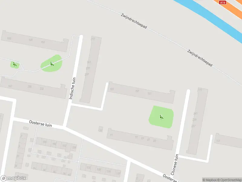Ambulance met grote spoed naar de Indische tuin in Rotterdam