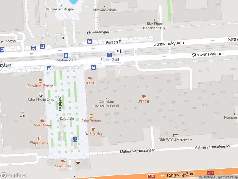 Ambulance met grote spoed naar de Strawinskylaan in Amsterdam