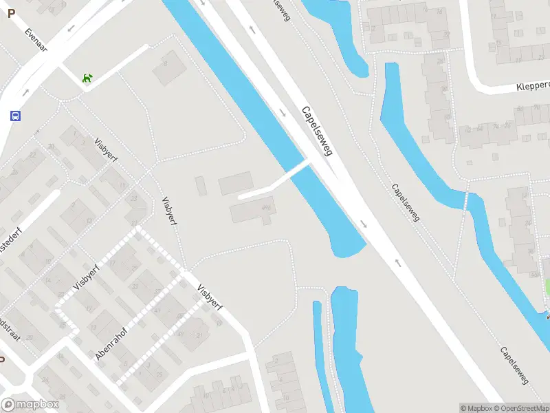Ambulance met grote spoed naar de Watermanweg in Rotterdam