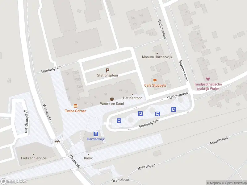 Brandweer met gepaste spoed naar de Stationsplein in Harderwijk vanwege een liftopsluiting