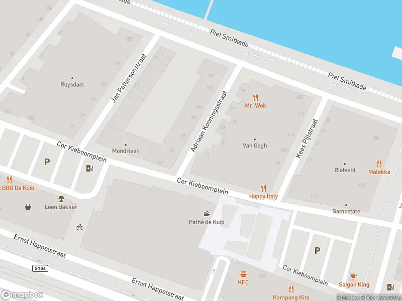 Ambulance met grote spoed naar de Adriaan Kooningsstraat in Rotterdam