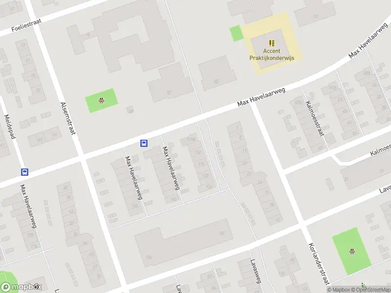 Ambulance met gepaste spoed naar de Max Havelaarweg in Hoogvliet Rotterdam