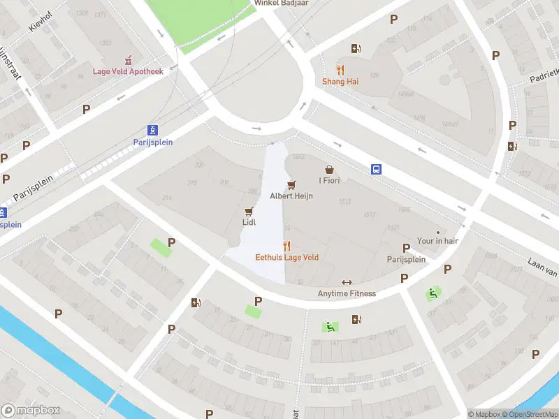 Ambulance met grote spoed naar de Parijsplein in 's-Gravenhage