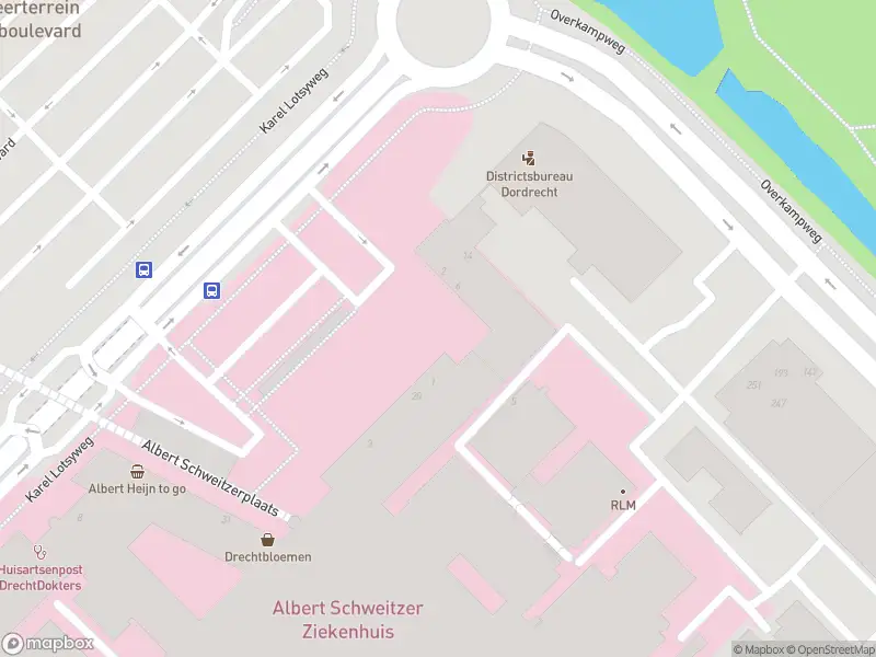 Ambulance met gepaste spoed naar de Albert Schweitzerplaats in Dordrecht