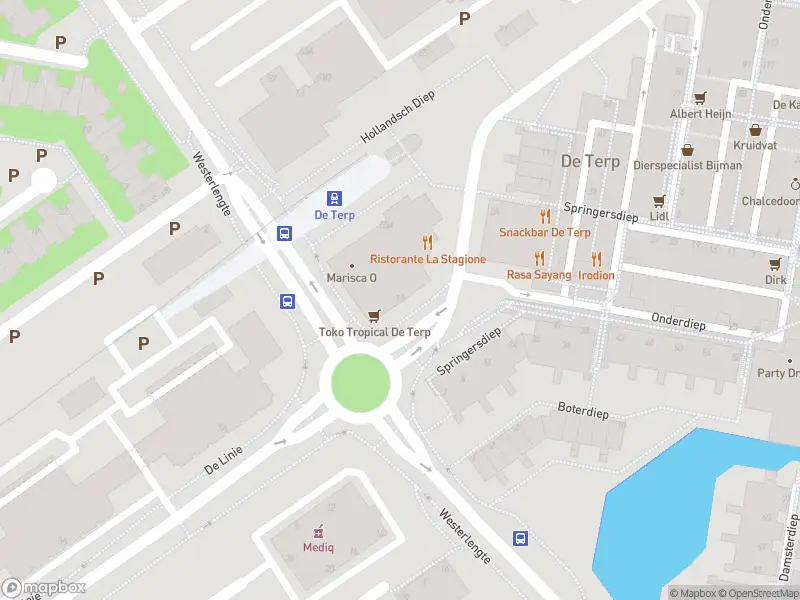 Ambulance met grote spoed naar de Hollandsch Diep in Capelle aan den IJssel