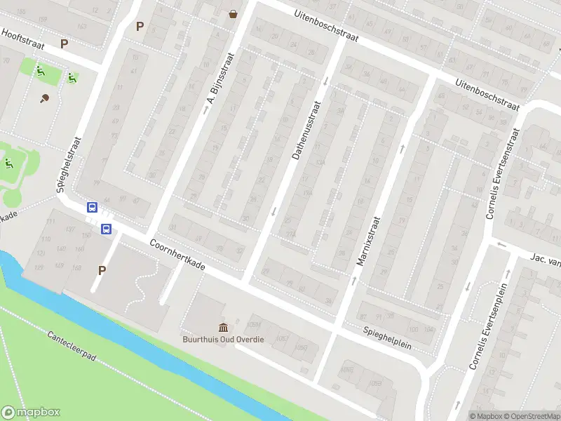 Ambulance met gepaste spoed naar de Trompstraat in Alkmaar