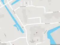 Brandweer met grote spoed naar de Binnenhof in Monster vanwege afgaan automatisch brandalarm