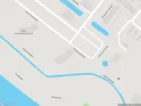 Ambulance met grote spoed naar de Park Vossendijk in Hoogvliet Rotterdam