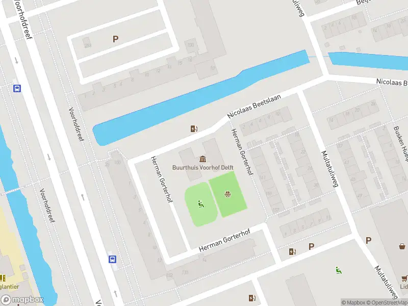 Ambulance met gepaste spoed naar de Herman Gorterhof in Delft