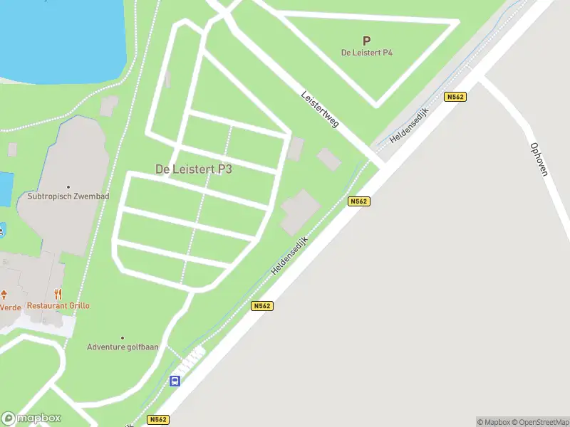 Ambulance met grote spoed naar de Heldensedijk in Roggel