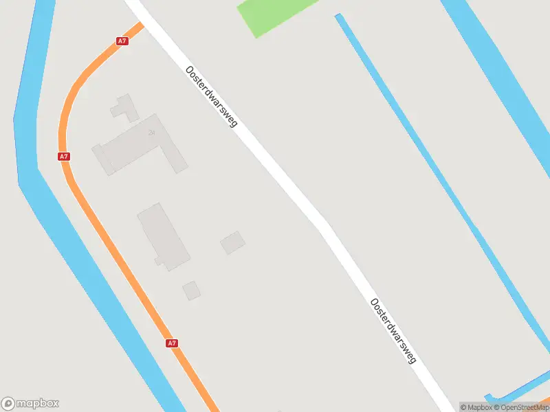 Ambulance met grote spoed naar de Oosterdwarsweg in Wijdewormer
