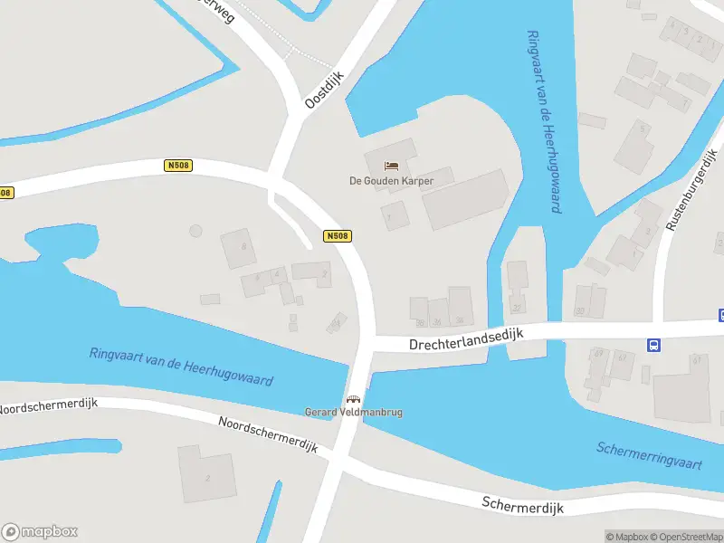 Ambulance met gepaste spoed naar de Huigendijk in Ursem