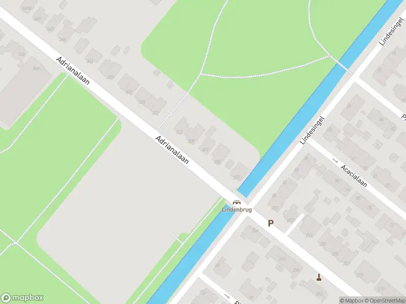 Ambulance met grote spoed naar de Adrianalaan in Rotterdam