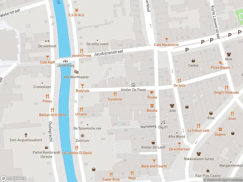 Brandweer met gepaste spoed naar de Pauwstraat in Utrecht