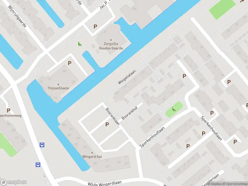 Ambulance met gepaste spoed naar de Groenhovenweg in Gouda