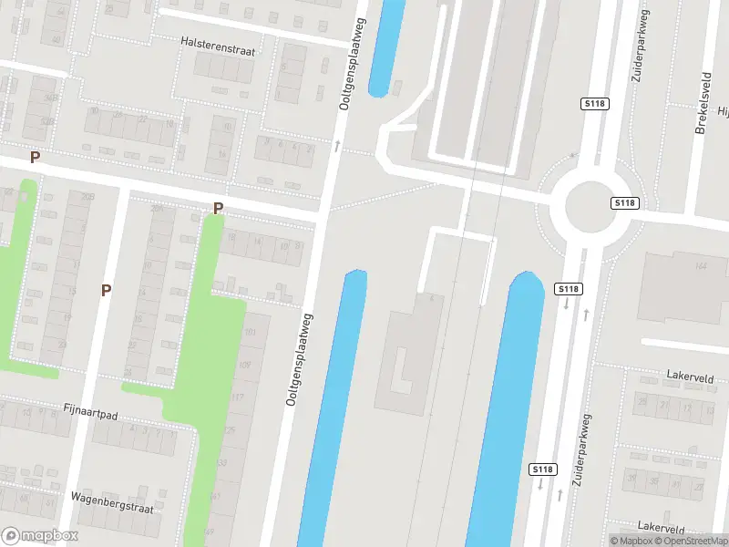 Ambulance met grote spoed naar de Sliedrechtstraat in Rotterdam