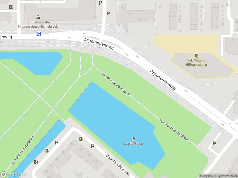 Ambulance met grote spoed naar de Argonautenweg in Rotterdam