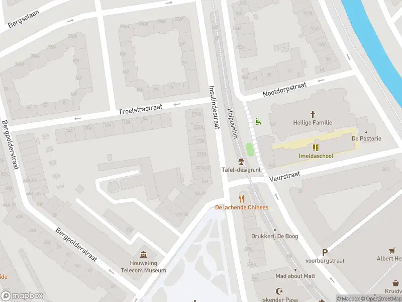 Ambulance met grote spoed naar de Insulindestraat in Rotterdam