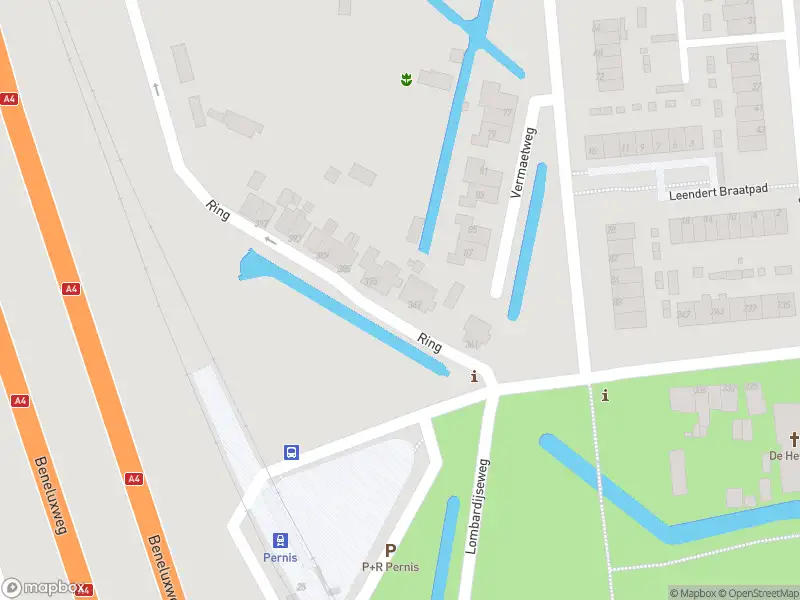 Ambulance met gepaste spoed naar de Ring in Pernis Rotterdam