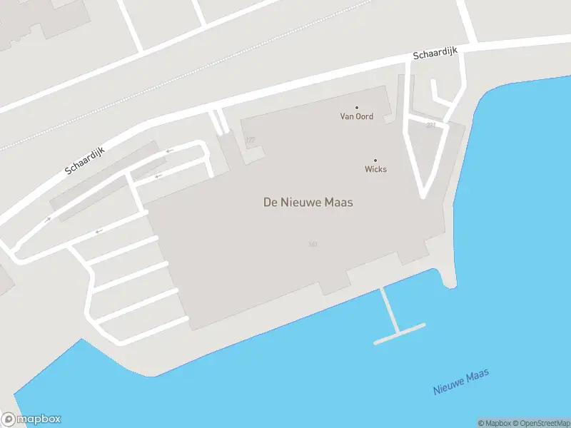 Ambulance met gepaste spoed naar de Schaardijk in Rotterdam