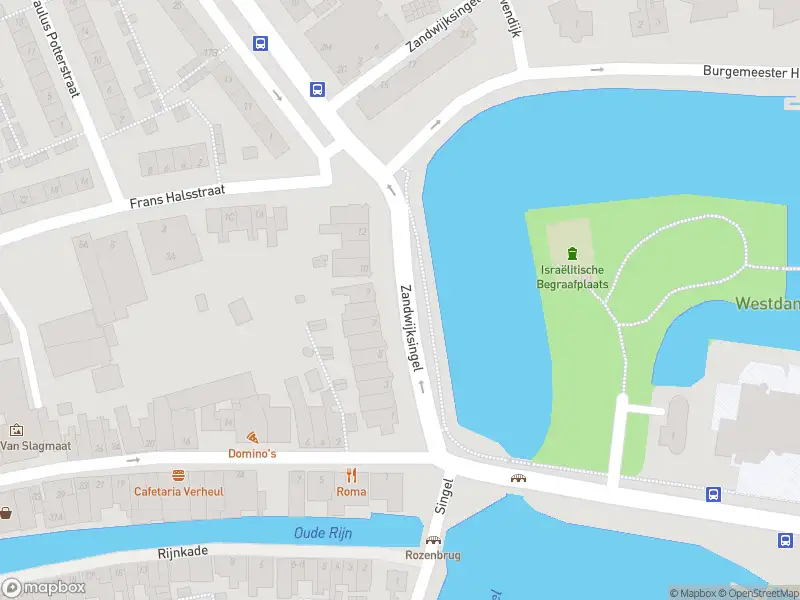 Politie naar de Zandwijksingel in Woerden vanwege personen te water