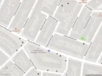 Ambulance met gepaste spoed naar de Klaaswaalsestraat in Schiedam