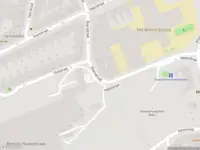 Ambulance met gepaste spoed naar de Vlietstraat in Amsterdam