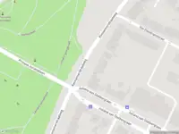 Ambulance met gepaste spoed naar de Van Houtenkade in Alkmaar