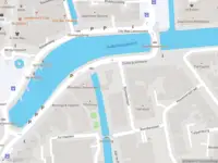Politie met grote spoed naar de Potmargewal in Leeuwarden vanwege ongeval met letsel