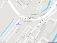 Brandweer met gepaste spoed naar de Stationsplein in Voorschoten vanwege een liftopsluiting