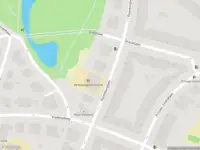 Ambulance met gepaste spoed naar de Rozenburglaan in Rotterdam