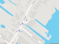 Ambulance met grote spoed naar de Straatweg in Rotterdam