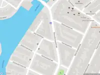 Ambulance met gepaste spoed naar de Goereesestraat in Schiedam