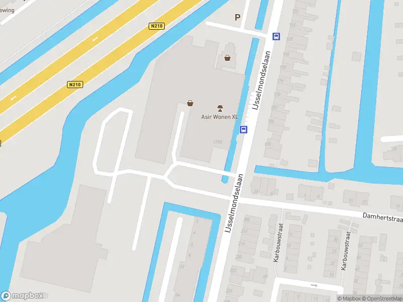 Ambulance met grote spoed naar de IJsselmondselaan in Rotterdam