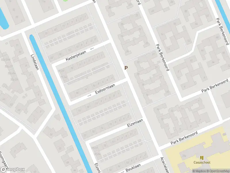 Ambulance met grote spoed naar de Esdoornlaan in Pijnacker