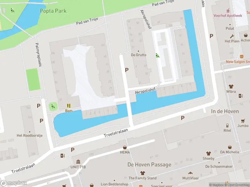 Ambulance met grote spoed naar de Akropolishof in Delft