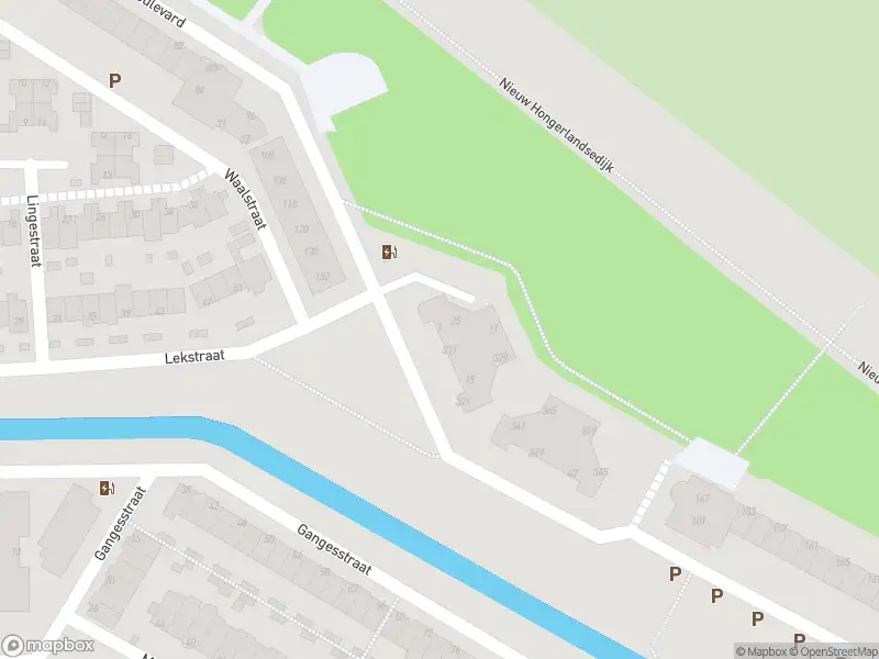 Ambulance met gepaste spoed naar de Maasboulevard in Spijkenisse