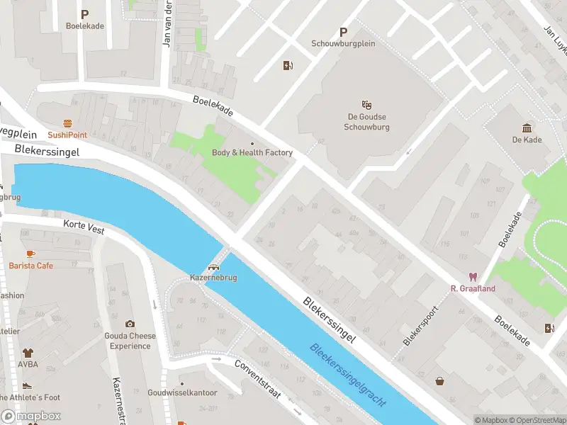 Ambulance met gepaste spoed naar de Schouwburglaan in Gouda