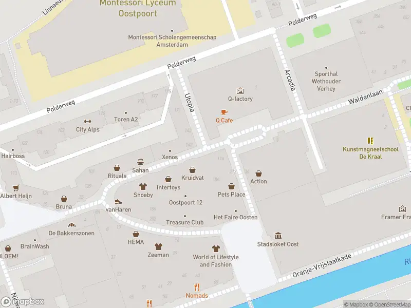 Ambulance met gepaste spoed naar de Waldenlaan in Amsterdam