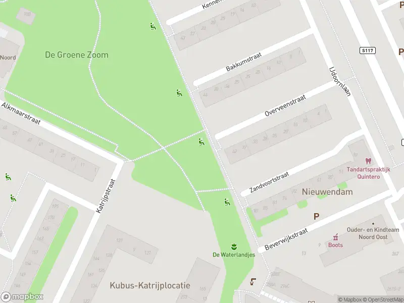 Ambulance met gepaste spoed naar de Jisperveldstraat in Amsterdam