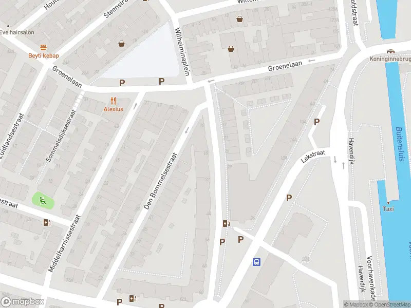 Ambulance met grote spoed naar de Ridderkerksestraat in Schiedam